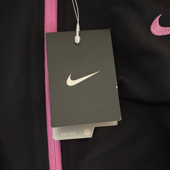 Nike Women's Jacket with Black and Pink Accents - Picture 5 of 6